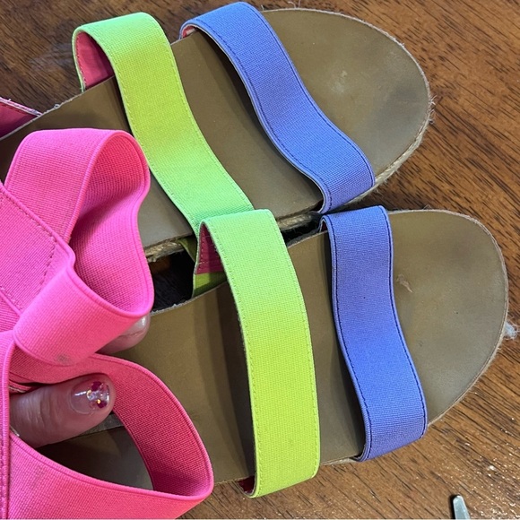 Steve Madden wedge elastic multicolor strap sandals size 2 - Picture 6 of 10